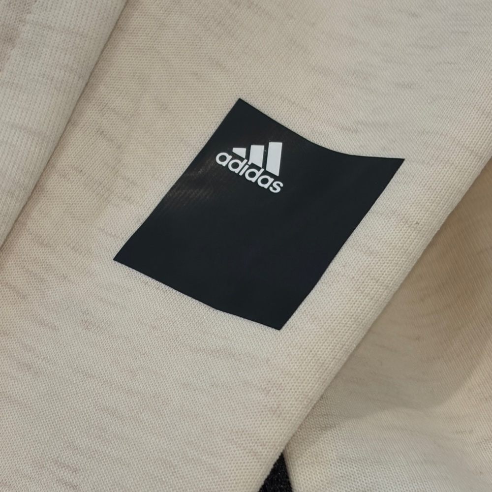 Adidas Unisex Oversized P2P 26 Cream Zip-Up Hoodie with Pockets | Sporty Chic - Picture 3 of 4